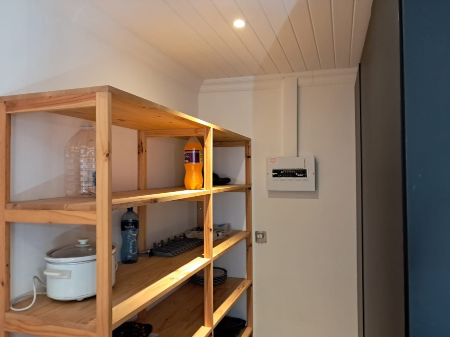 4 Bedroom Property for Sale in Redelinghuys Western Cape